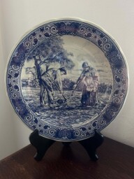 Pár tanierov v štýle Delft