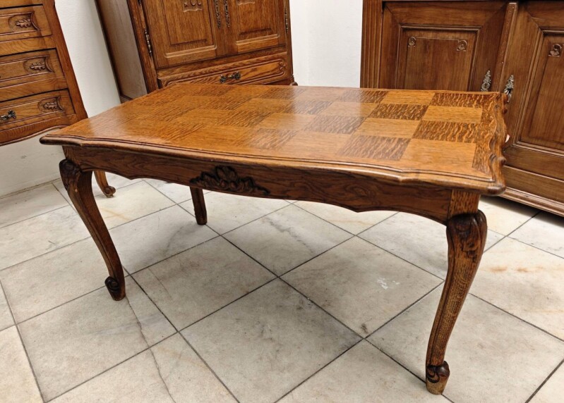 Konferenčný stolík