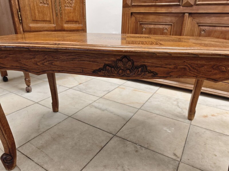 Konferenčný stolík