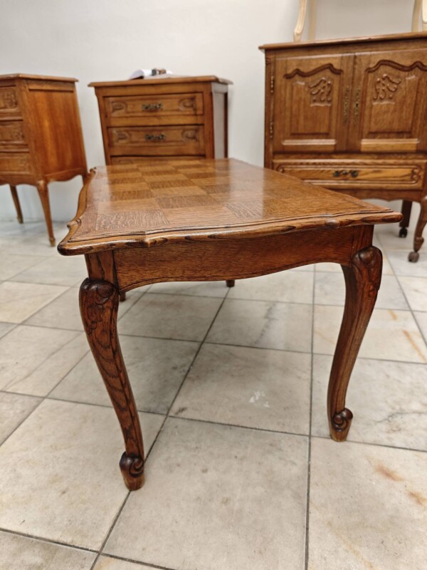 Konferenčný stolík