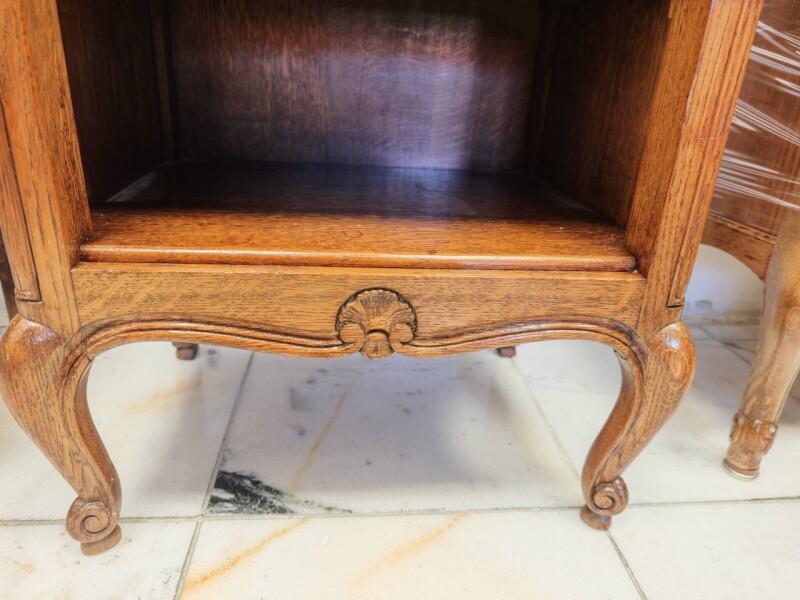 Stolík, skrinka, komodka