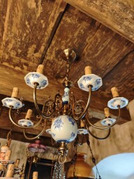 Veľký luster v štýle Delft 