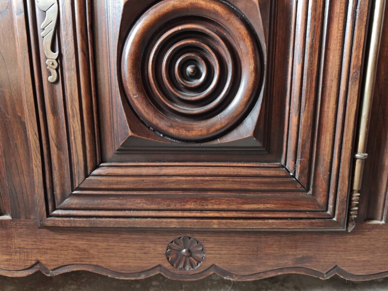 Príborník, skriňa