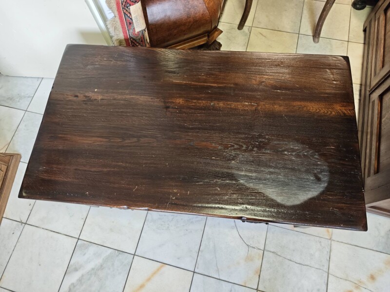 Konferenčný stolík