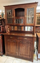 Kredenc, príborník