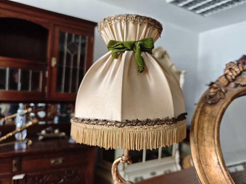  Mosadzná lampa s motívom delfína 