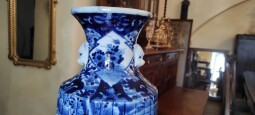 Japonská porcelánová váza