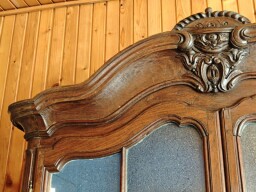 Monumentálna belgická dubová vitrína