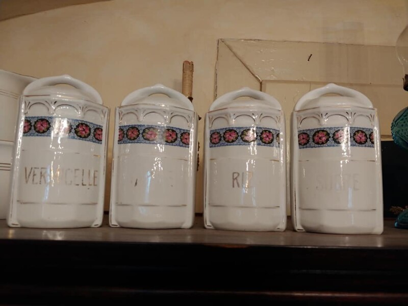 Koreničky, dózy