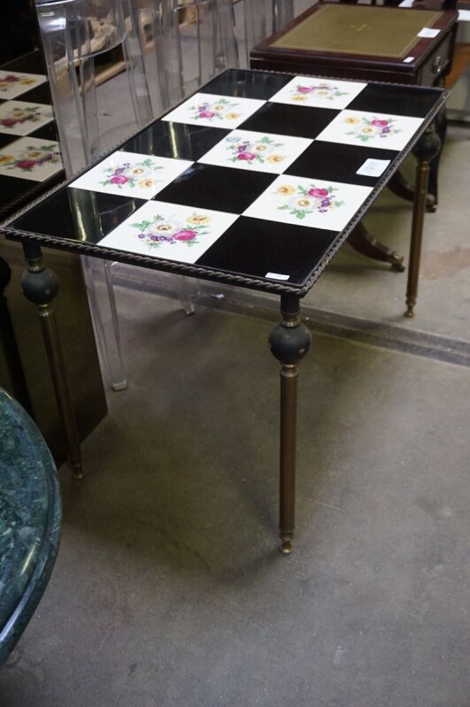 Konferenčný stolík