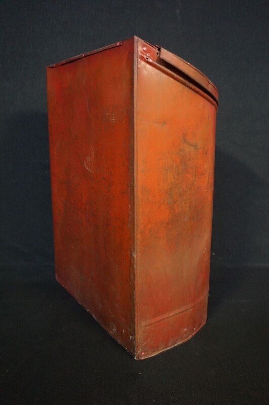 Starožitná plechovka