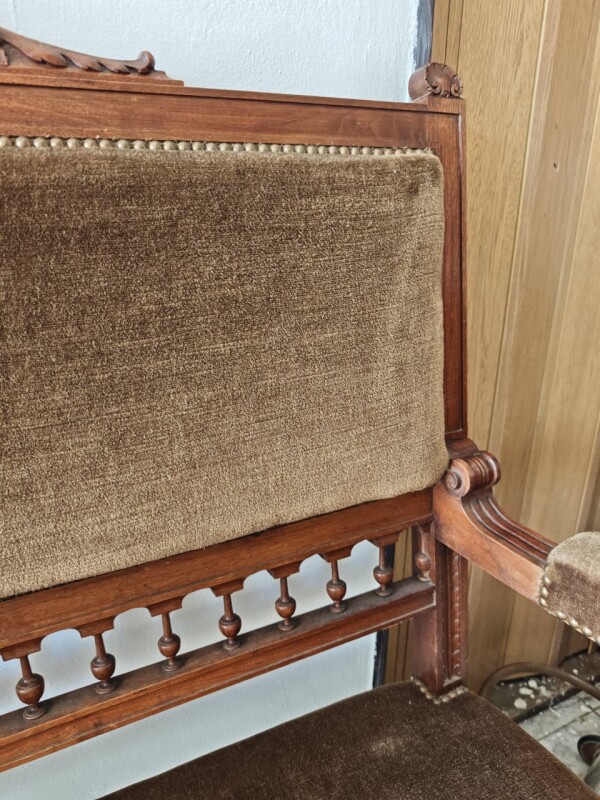 Lavica, sofa