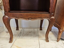 Stolík, skrinka, komodka