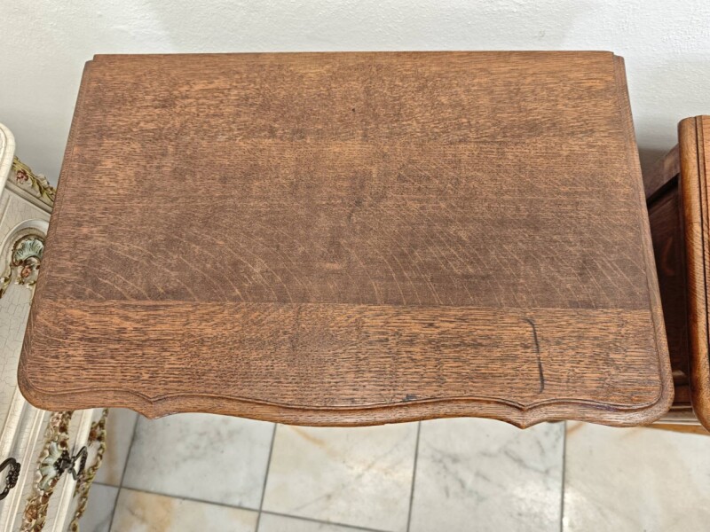 Stolík, skrinka, komodka