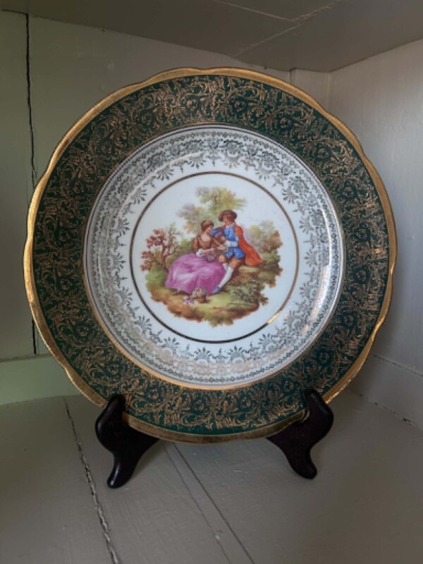 Porcelánový tanier s pastorálnym výjavom