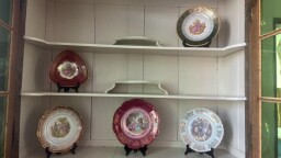 Kolekcia porcelánových tanierov Fragonard 