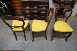 6 krásnych starožitných stoličiek