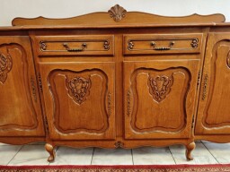 Komoda vyrezávaná