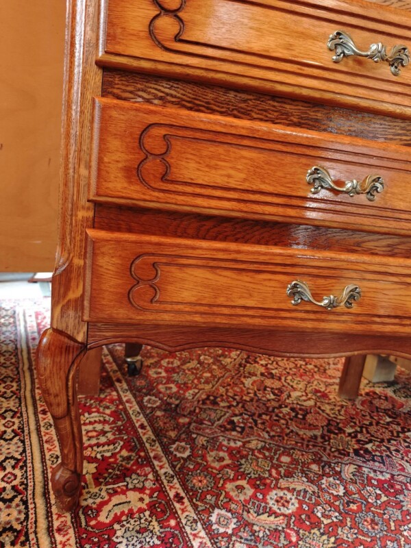 Francúzska dubová komoda – chiffonier