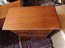 Francúzska dubová komoda – chiffonier