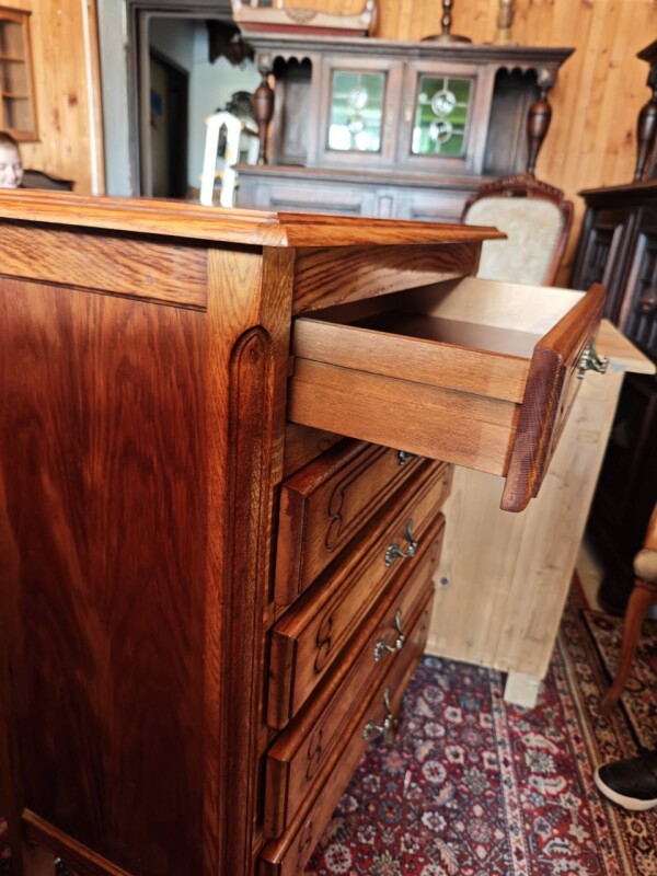Francúzska dubová komoda – chiffonier